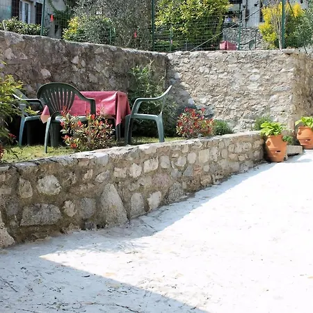 Casa Rita 4 *